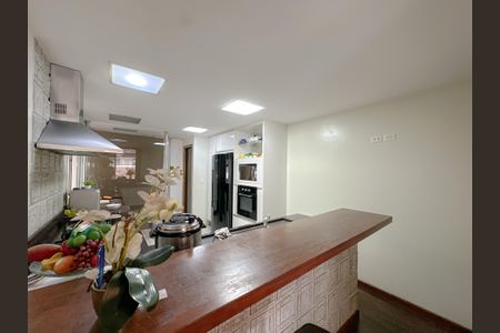 Casa para alugar com 399m², 3 quartos e 1 vagaCozinha