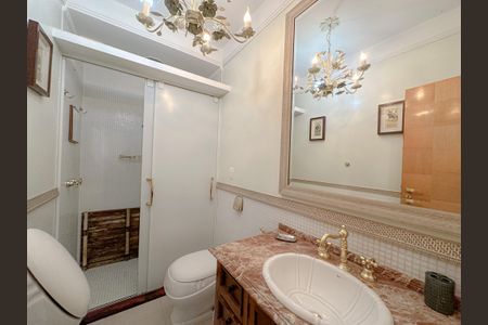 Casa para alugar com 399m², 3 quartos e 1 vagaBanheiro