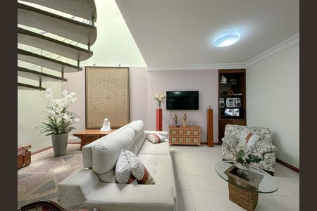 Casa para alugar com 399m², 3 quartos e 1 vagaSala