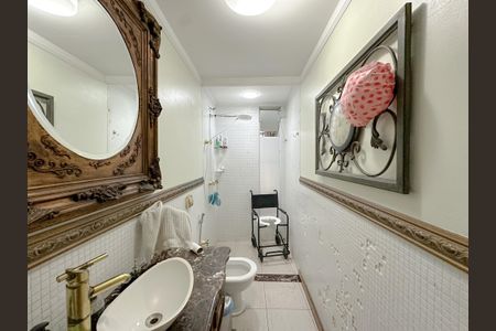 Casa para alugar com 399m², 3 quartos e 1 vagaBanheiro 