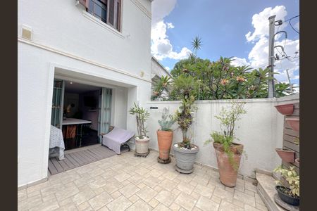 Casa para alugar com 399m², 3 quartos e 1 vagaVaranda