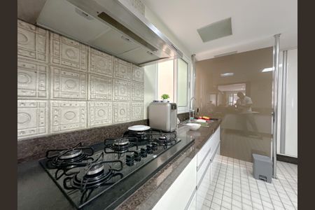 Casa para alugar com 399m², 3 quartos e 1 vagaCozinha