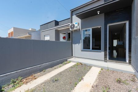 Casa à venda com 80m², 2 quartos e 1 vaga