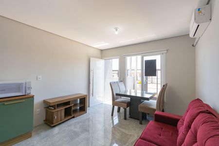 Casa à venda com 80m², 2 quartos e 1 vaga