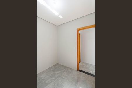 Casa à venda com 80m², 2 quartos e 1 vaga