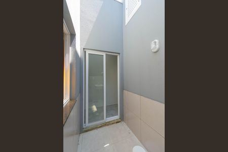 Casa à venda com 80m², 2 quartos e 1 vaga