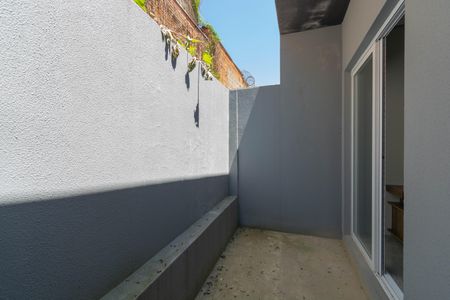 Casa à venda com 80m², 2 quartos e 1 vaga