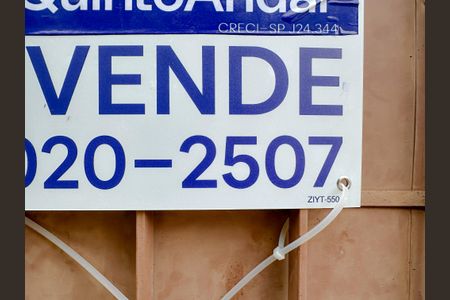 Casa à venda com 340m², 6 quartos e 5 vagasPlaquinha ZIYT-550