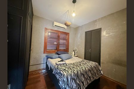 Casa à venda com 340m², 6 quartos e 5 vagasSuíte 2