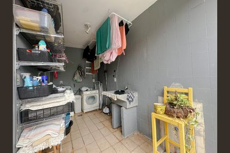 Casa à venda com 340m², 6 quartos e 5 vagasÁrea de Serviço