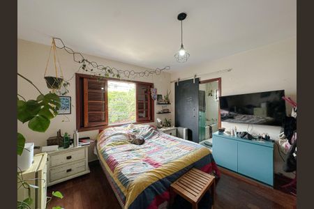 Casa à venda com 340m², 6 quartos e 5 vagasSuíte 3