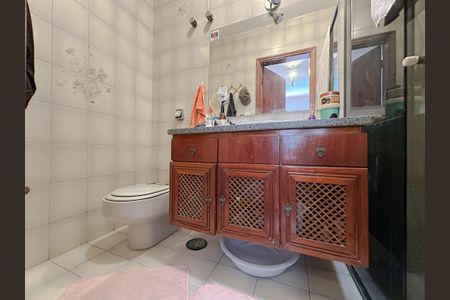 Casa à venda com 340m², 6 quartos e 5 vagasBanheiro Suíte 5