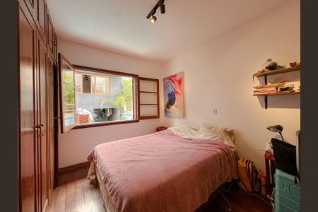 Casa à venda com 340m², 6 quartos e 5 vagasSuíte 5