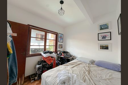 Casa à venda com 340m², 6 quartos e 5 vagasSuíte Externa 1