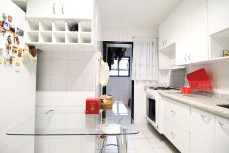 Apartamento à venda com 86m², 3 quartos e 2 vagas Apartamento à venda com 86m², 3 quartos e 2 vagasCozinha