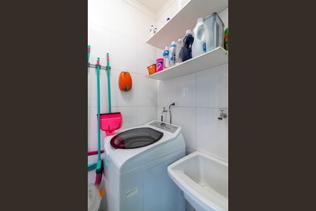 Casa à venda com 250m², 3 quartos e 1 vagaÁrea de Serviço