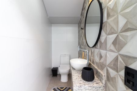 Casa à venda com 250m², 3 quartos e 1 vagaBanheiro 5