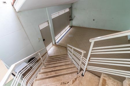 Casa à venda com 250m², 3 quartos e 1 vagaEscada