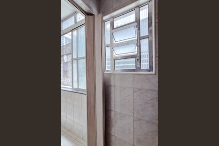 Apartamento para alugar com 230m², 3 quartos e sem vagaBanheiro de serviço