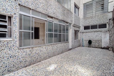 Apartamento para alugar com 230m², 3 quartos e sem vagaÁrea externa