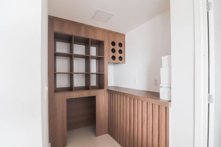 Sala de apartamento para alugar com 3 quartos, 171m² em Jardim Arpoador, São Paulo