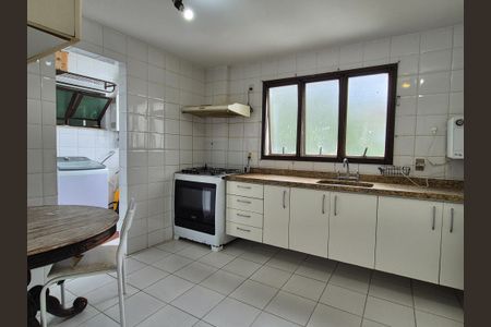 Apartamento para alugar com 220m², 3 quartos e 2 vagasCozinha 