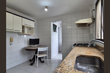 Apartamento para alugar com 220m², 3 quartos e 2 vagasCozinha 