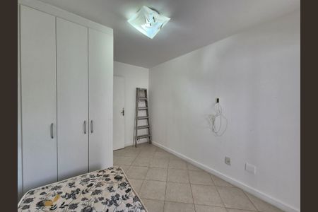 Apartamento para alugar com 220m², 3 quartos e 2 vagasQuarto 