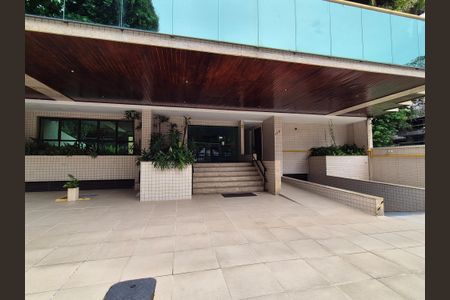 Apartamento para alugar com 220m², 3 quartos e 2 vagasEntrada 