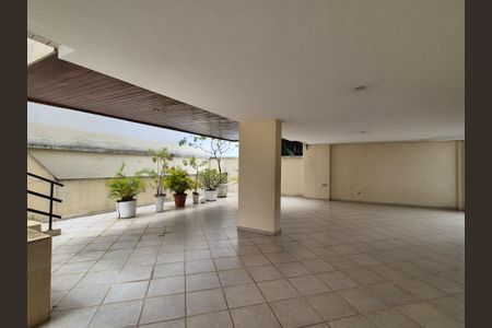 Apartamento para alugar com 220m², 3 quartos e 2 vagasÁrea comum 