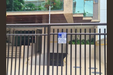 Apartamento para alugar com 220m², 3 quartos e 2 vagasPlaca 