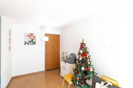 Sala de apartamento para alugar com 2 quartos, 46m² em Inhoaíba, Rio de Janeiro