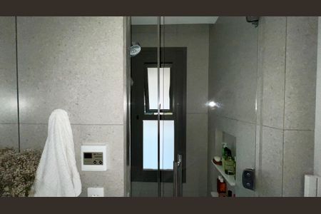 Apartamento à venda com 34m², 1 quarto e sem vagaBanheiro da Suíte