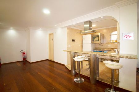 Apartamento para alugar com 150m², 4 quartos e 2 vagas Apartamento para alugar com 150m², 4 quartos e 2 vagasÁrea comum