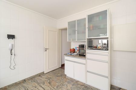 Apartamento para alugar com 150m², 4 quartos e 2 vagas Apartamento para alugar com 150m², 4 quartos e 2 vagasCozinha