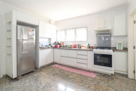 Apartamento para alugar com 150m², 4 quartos e 2 vagas Apartamento para alugar com 150m², 4 quartos e 2 vagasCozinha