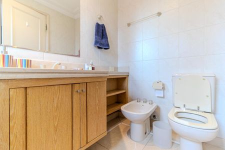 Apartamento à venda com 226m², 4 quartos e 3 vagasBanheiro da Suíte 2