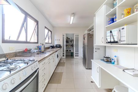 Apartamento à venda com 226m², 4 quartos e 3 vagasCozinha