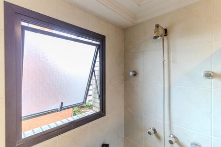 Apartamento à venda com 226m², 4 quartos e 3 vagasBanheiro da Suíte 2