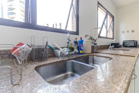 Apartamento à venda com 226m², 4 quartos e 3 vagasCozinha