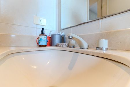 Apartamento à venda com 226m², 4 quartos e 3 vagasBanheiro da Suíte 1