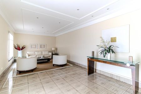 Apartamento à venda com 226m², 4 quartos e 3 vagasHall Social