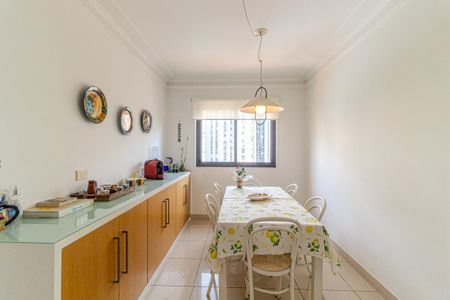 Apartamento à venda com 226m², 4 quartos e 3 vagasCopa