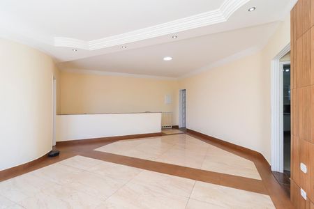 Casa para alugar com 150m², 4 quartos e 2 vagasSala