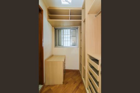Casa para alugar com 150m², 4 quartos e 2 vagasCloset da Suíte 1