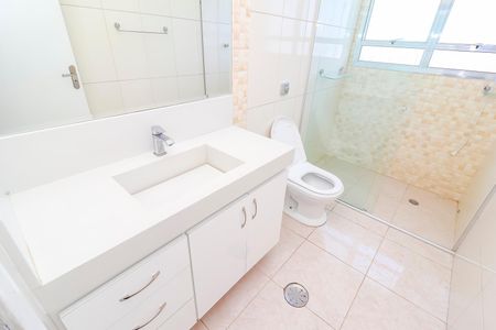 Casa para alugar com 150m², 4 quartos e 2 vagasBanheiro Social