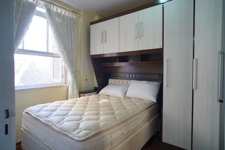 Quarto  de apartamento para alugar com 1 quarto, 45m² em Floresta, Porto Alegre