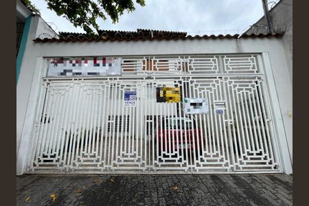Casa à venda com 120m², 3 quartos e 3 vagasFachada com a Plaquinha instalada Código ZNHJ-1540