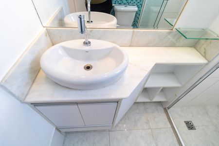 Apartamento para alugar com 65m², 2 quartos e 1 vagaBanheiro