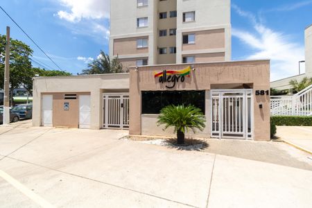 Apartamento para alugar com 65m², 2 quartos e 1 vagaFachada